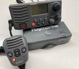 Raymarine VHF-radio model 55e. Har NMEA 0183. B